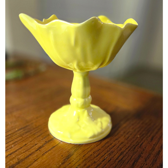 Vintage Yellow Martan Portugal Pottery Flower Compotes Set of 4 - Picture 2 of 14